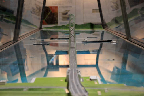 明石海峡大橋模型
