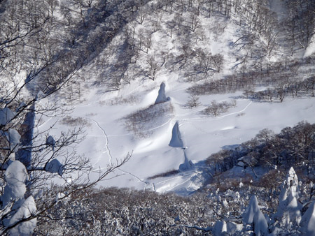 雪の大山元谷