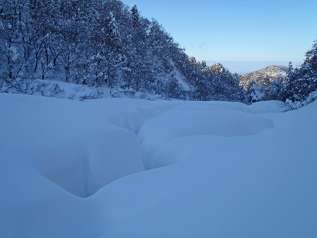 雪の大山佐陀川