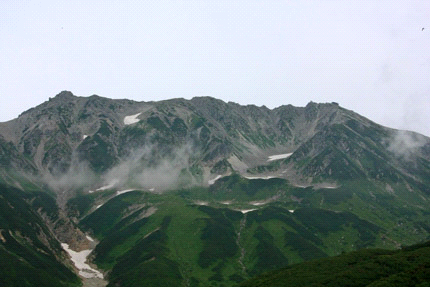 雷鳥沢から望む立山