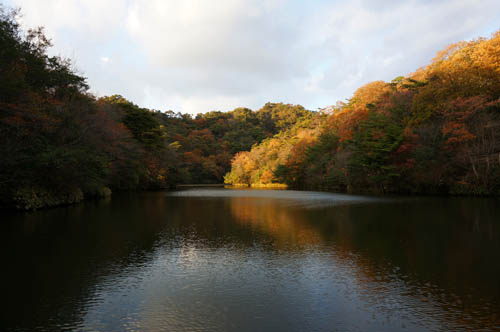 紅葉の穂高湖