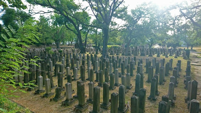 真田山陸軍墓地