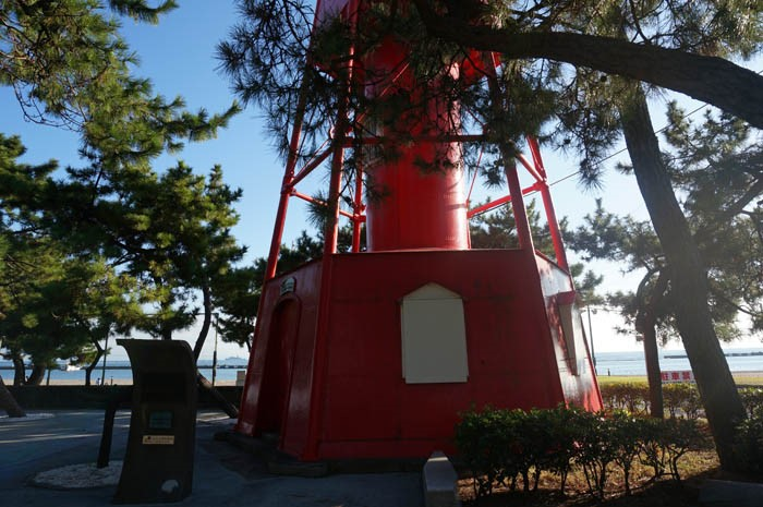 須磨海浜公園の赤灯台