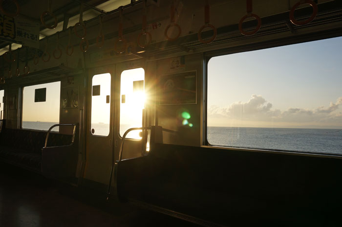 JR神戸線の初日の出