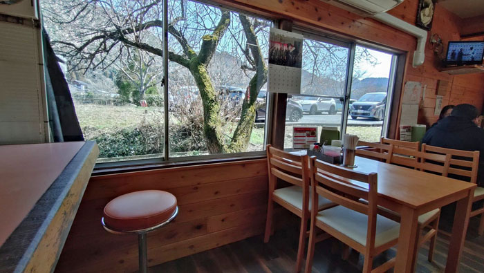 想夫恋大山店店内