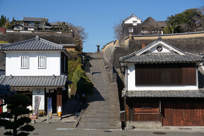 酢屋の坂とます田や